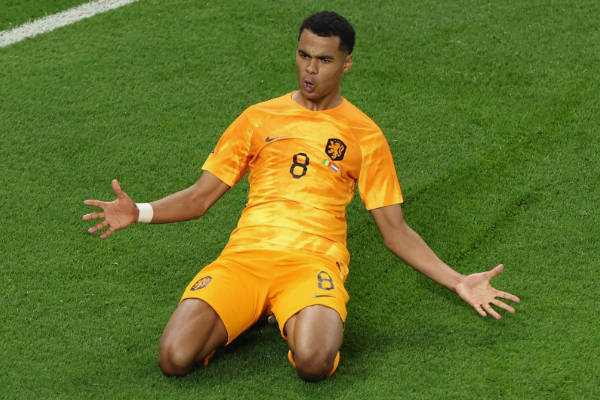 利物浦3-1勝AC米蘭，范戴克與科納特防線(xiàn)穩固，加克波建功