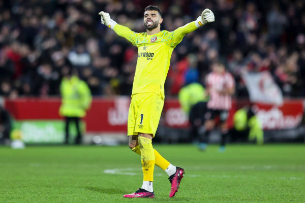 大衛·拉亞神勇?lián)渚戎⑸{歐冠戰平亞特蘭大