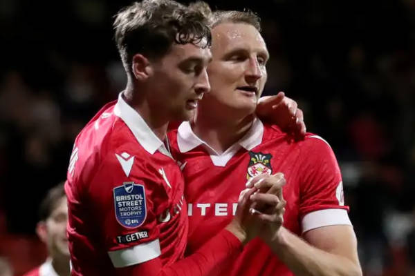 雷克瑟姆3-0大勝狼隊U21，輕松晉級EFL錦標賽下一輪