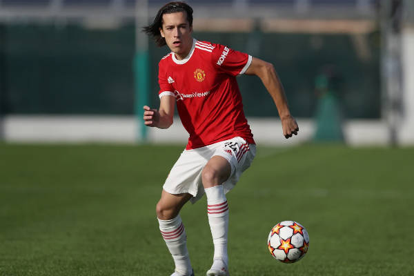 利物浦欲斥巨資購本菲卡紅星左后衛，4180萬(wàn)鎊鎖定未來(lái)巨星！