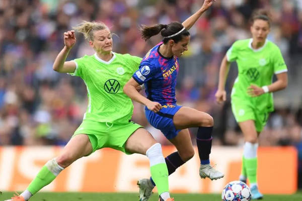 亞歷克斯·波普達成歐冠百場(chǎng)里程碑，女子足球再迎歷史時(shí)刻