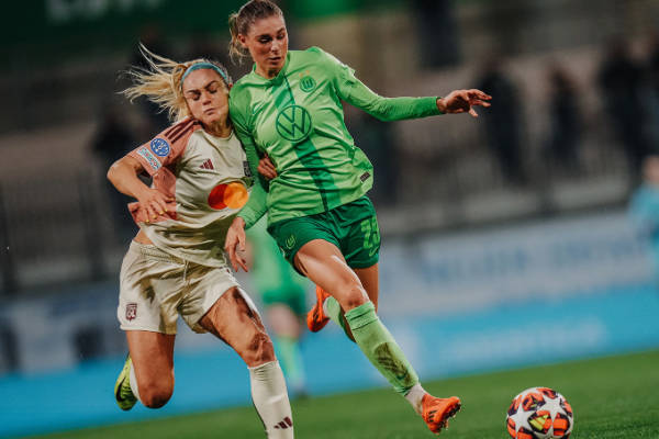 沃爾夫斯堡女足歐冠主場(chǎng)不敵里昂，0-2落敗