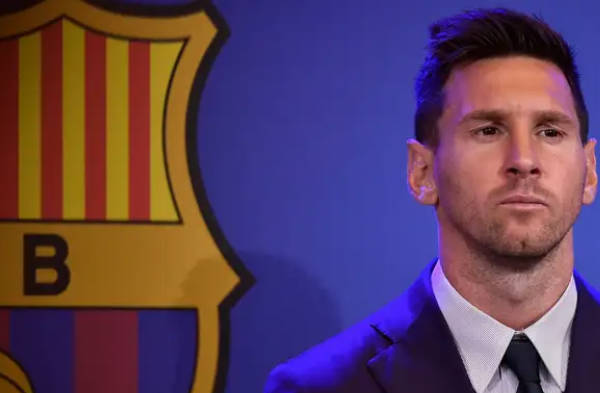 梅西向巴薩球星發(fā)出警告：至少要參加比賽，期待更多獎杯