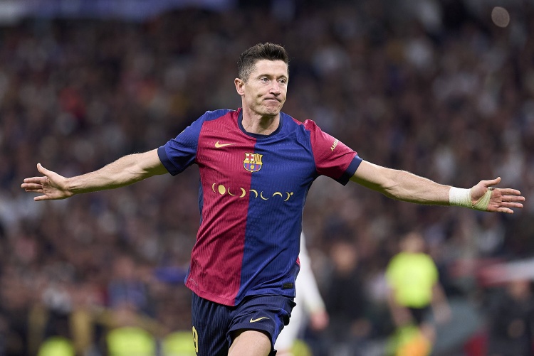 36歲180天！萊萬(wàn)是1964年后，在西甲單賽季進(jìn)球20＋最年長(cháng)的球員