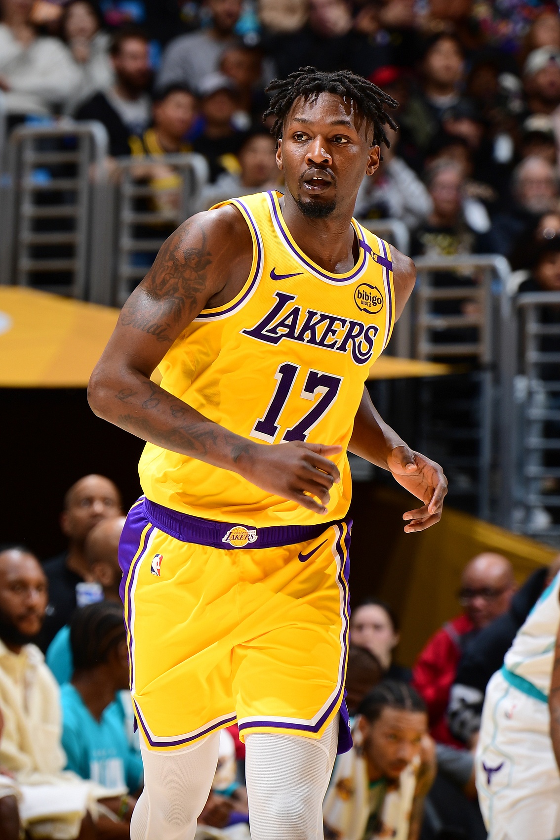 不準但有關(guān)鍵表現！芬尼-史密斯6中1僅得2分 另有8板2助2斷1帽