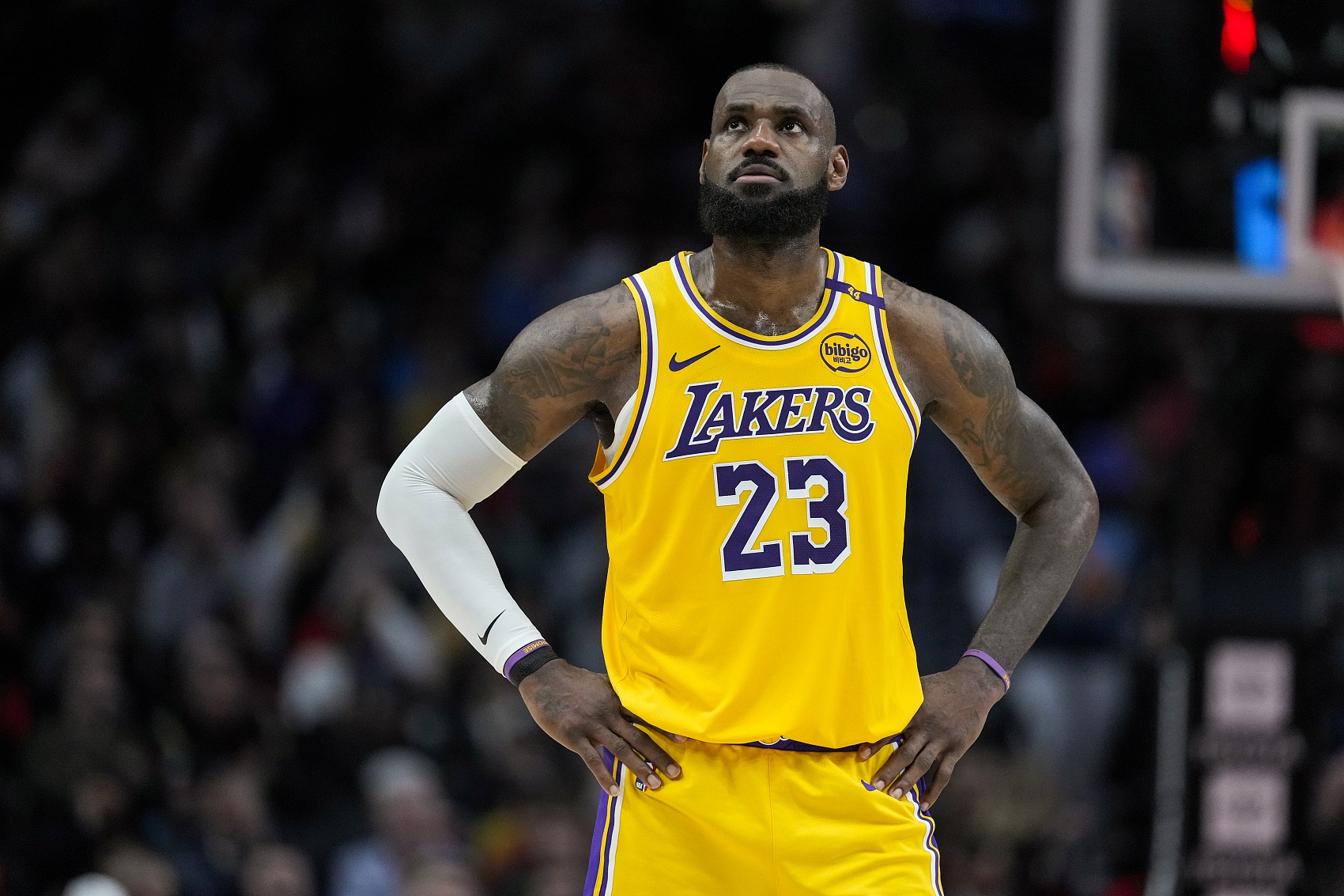 詹姆斯談自己的防守：每場(chǎng)球我都非常重視對位人 這關(guān)乎個(gè)人榮辱