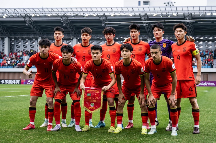 董方卓談國青：多些鼓勵和包容 相信他們未來(lái)能觸摸到歐洲球隊